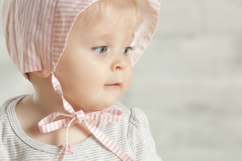 Welche Sommermützen und Sonnenhüte gibt es für Babys? Das Erstlingshäubchen.